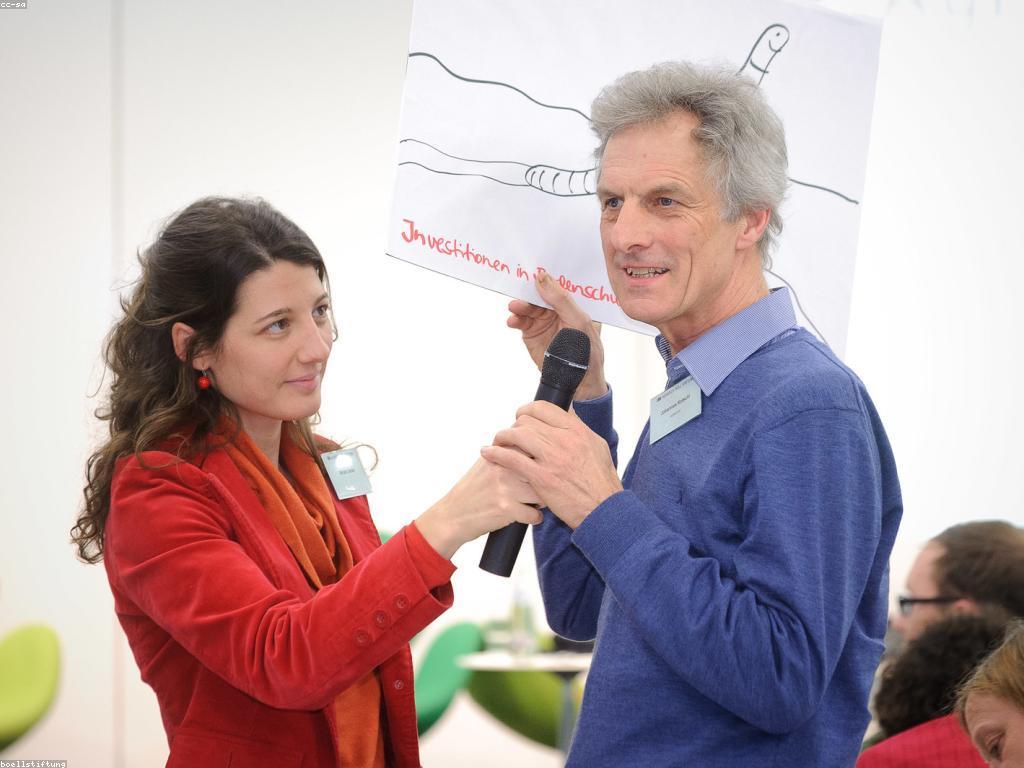 ព័ត៌មាន និង ការវិនិយោគ: ការយល់ដឹងខាងសេដ្ឋកិច្ច