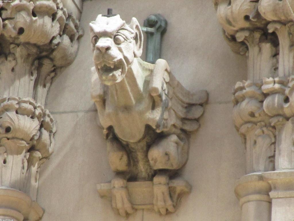 អំណះអំណាងនៃបច្ចេកវិទ្យា លើព័ត៌មាន និង ការវិនិយោគ